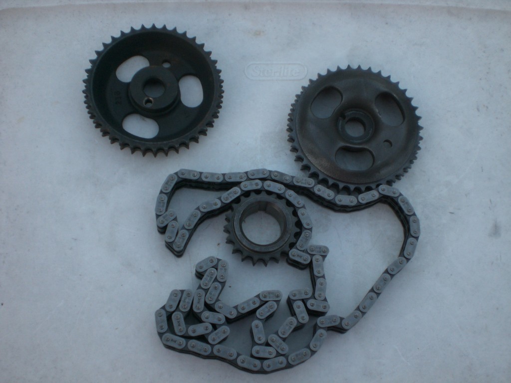 KIT; TIMING CHAIN & GEARS – 04 PIECE (NORS)